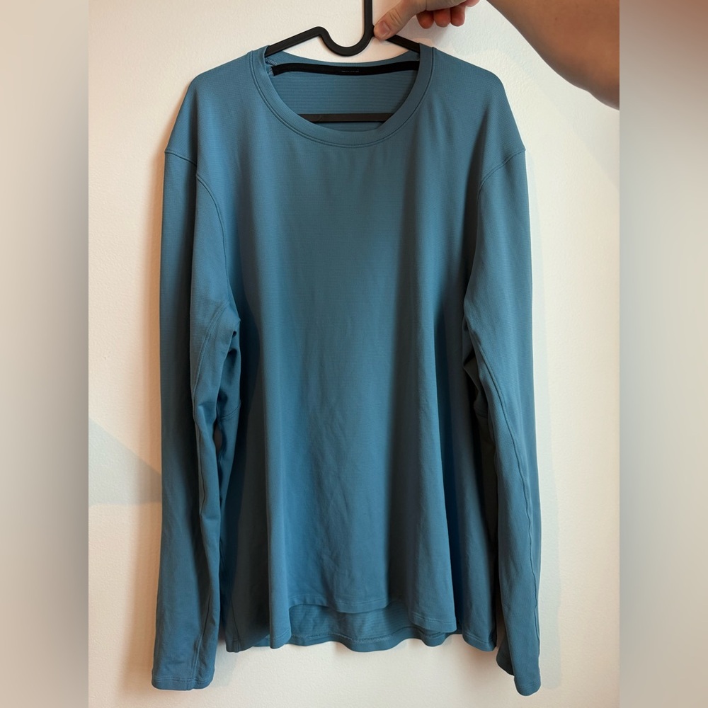 Lululemon Long Athletic Shirt Size Large